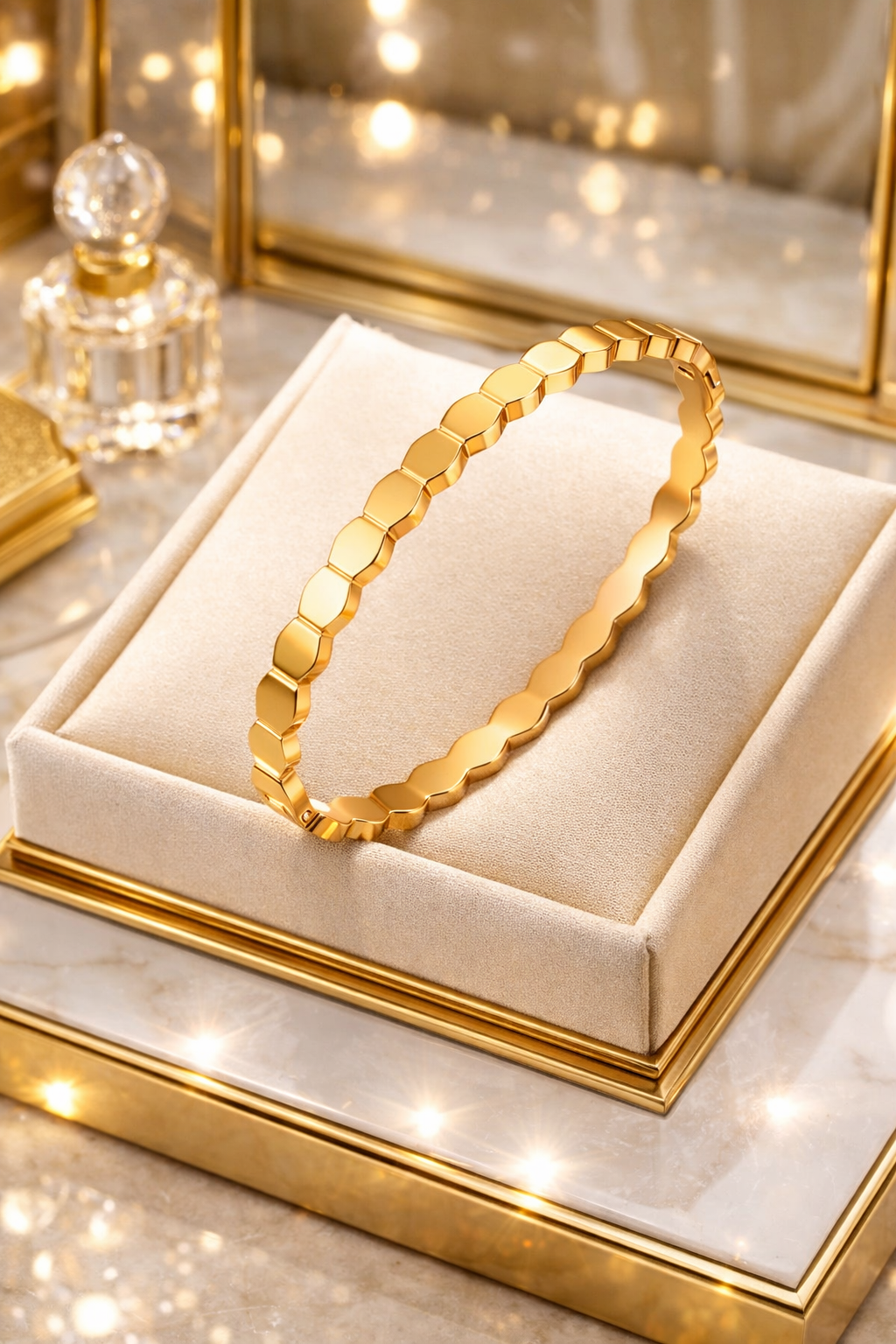 GoldRocher Signature Cuff Gold